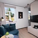 4k
