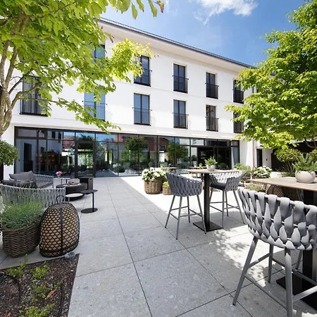 4k Hotel