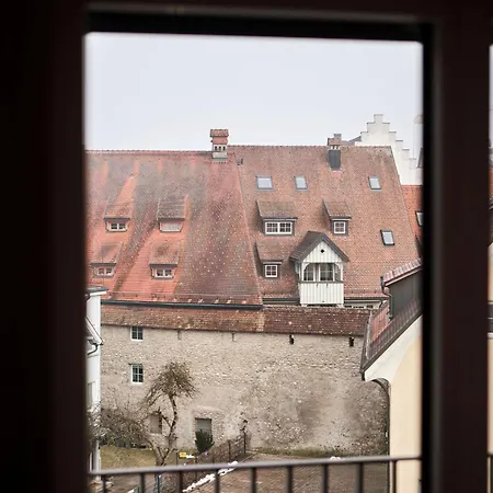 4k Hotel