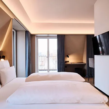 호텔 4K - Rooftop-Pool Und Klimatisierte Zimmer 4*