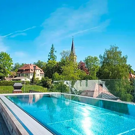 4k - Mit Roofttop-pool