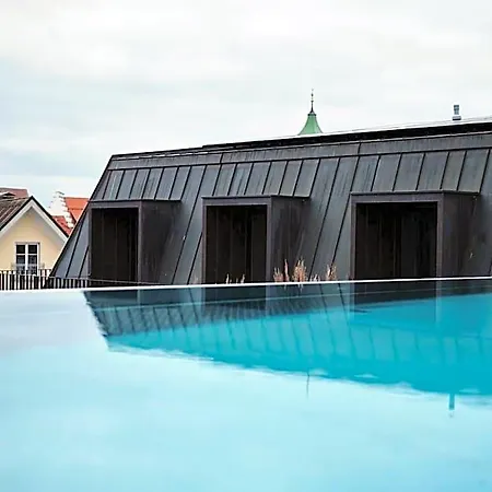 Hotel 4k - Mit Roofttop-pool 4*